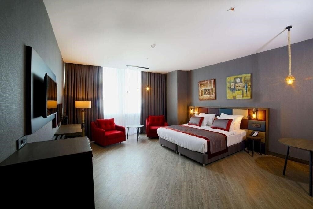 Фото Ramada Encore by Wyndham Istanbul Avcilar 3*