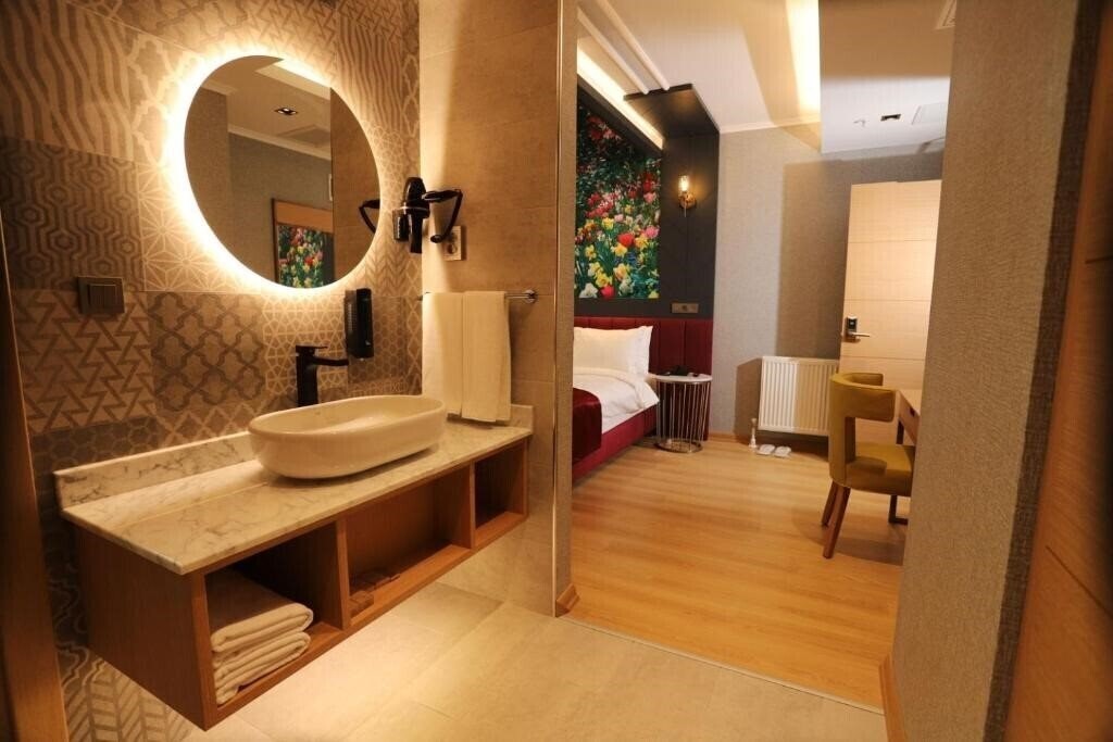 Фото My Garden Suites 3*