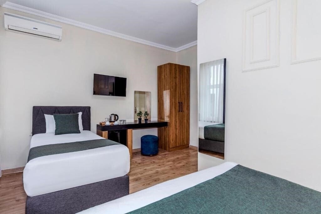 Фотографія La Pera Suites 3*