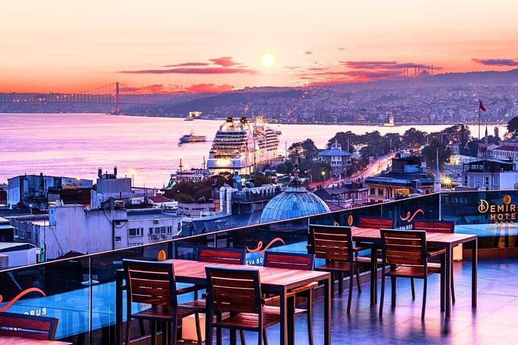 Отель Demiray Hotel 4*