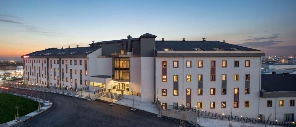 Изображение Hampton By Hilton Istanbul Airport, Arnavutkoy 4*