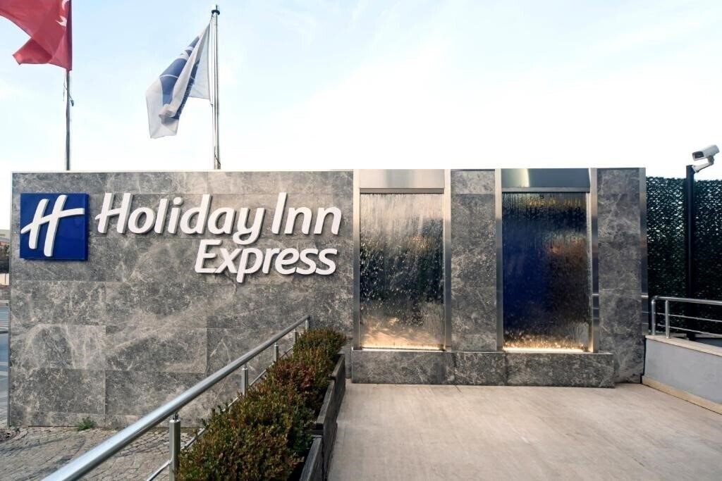 Фото Holiday Inn Express Istanbul Altunizade by IHG 3*
