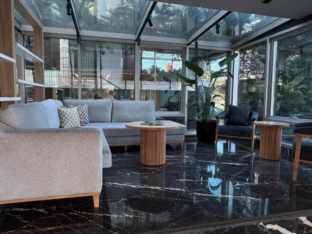Отель Holiday Inn Express Istanbul Altunizade by IHG 3*