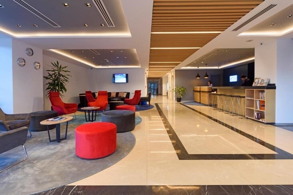 Фотографія Holiday Inn Express Istanbul Altunizade by IHG (ex. Holiday Inn Express Altunizade) 3*