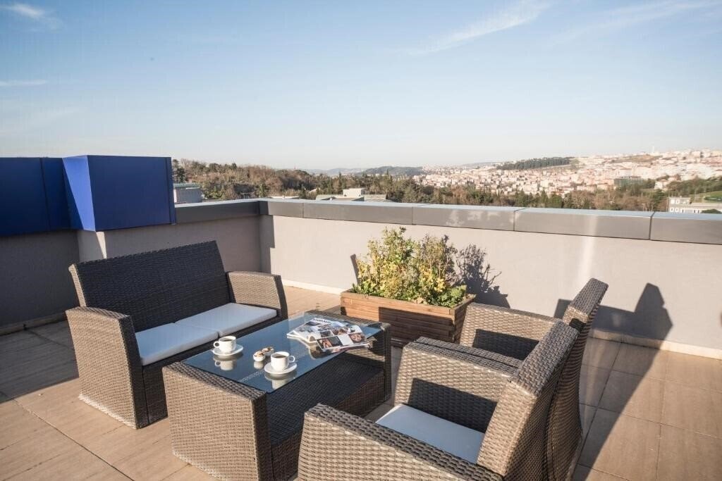 Изображение Holiday Inn Express Istanbul Altunizade by IHG 3*