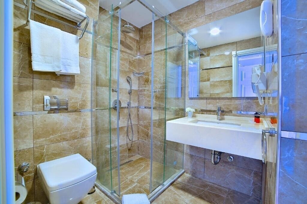 Фото Beethoven Hotel & Suit 3*