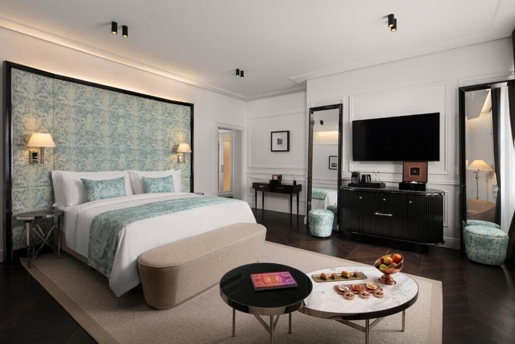 Картинка Sanasaryan Han, A Luxury Collection Hotel 5*