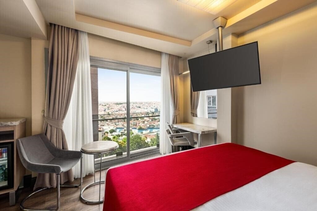 Картинка Ramada by Wyndham Istanbul Pera (ex. The Peak) 5*