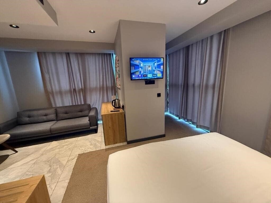 Фотография Sherlock Homes Hotels 4*