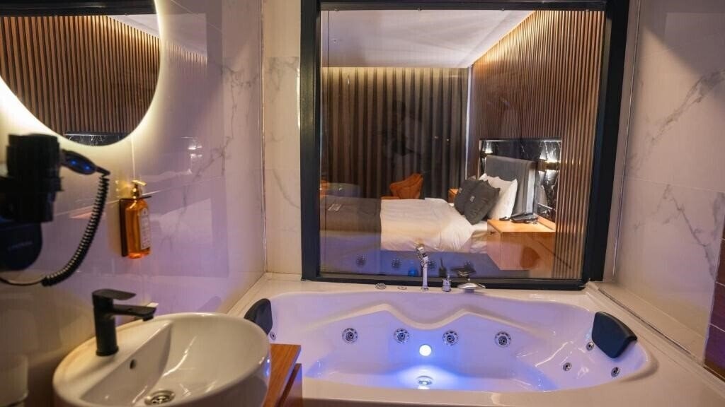 Фотографія Cip Hotel Istanbul Bakirkoy 4*