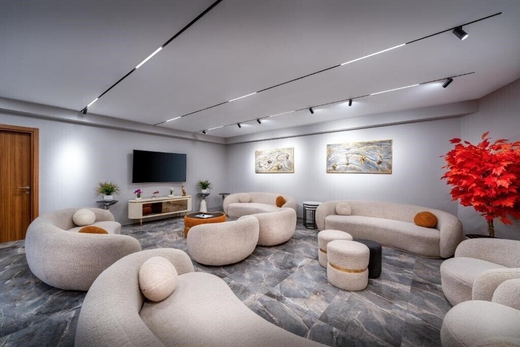 Готель Elite Port Hotel 3*