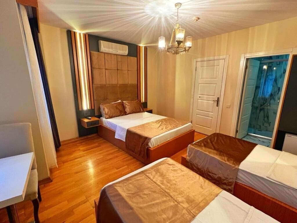 Готель Taksim Cetinkaya Suite 3*