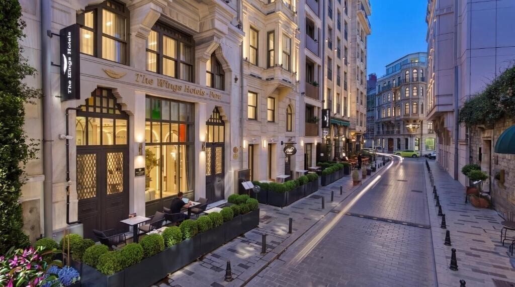 Готель The Wings Hotels Pera 3*