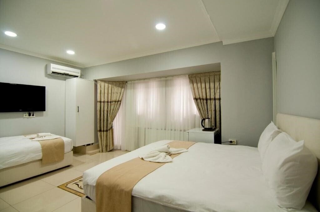 Зображення Istanbul Palace Hotel 2*