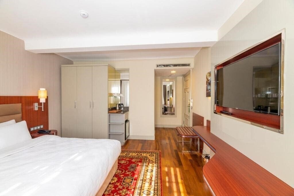 Картинка Blue Gilroy Hotel 3*