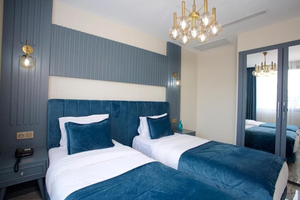 Отель Princely Suites 3*