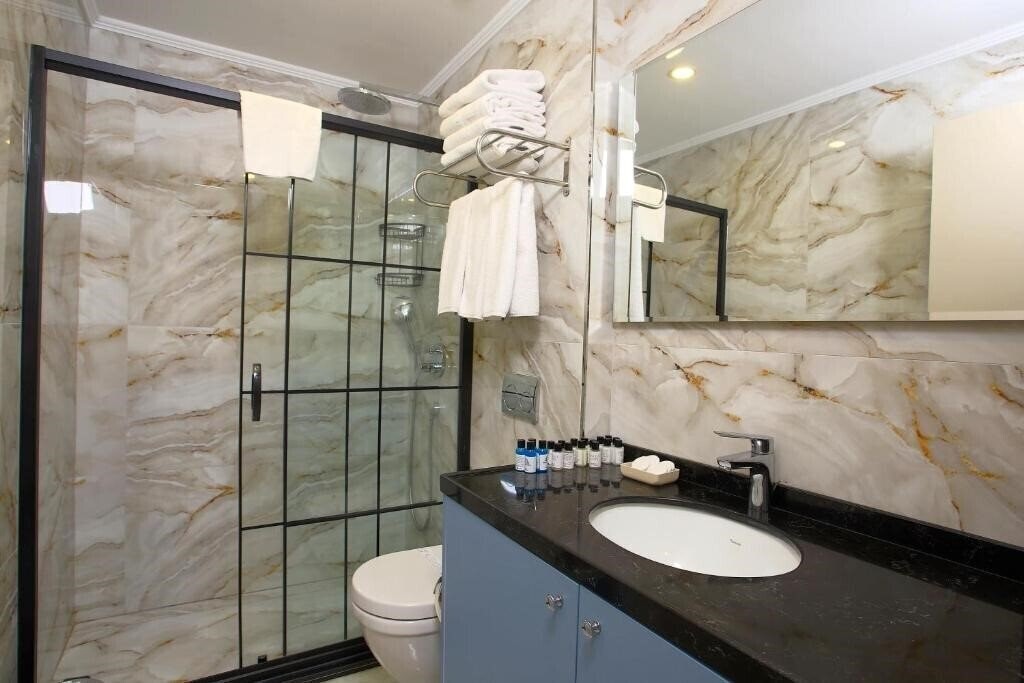 Фото Princely Suites 3*