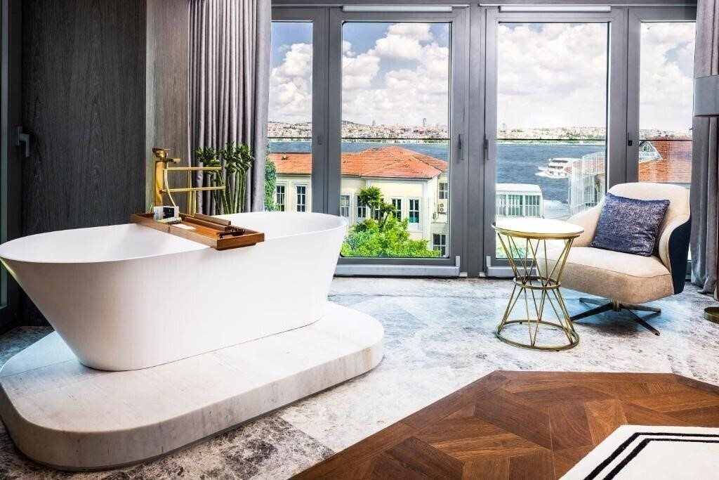 Фотографія The Maestro Hotel 4*