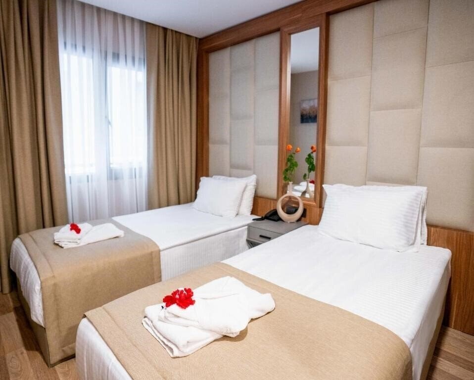 Фото Four Sides Lion Hotel Taksim 4*