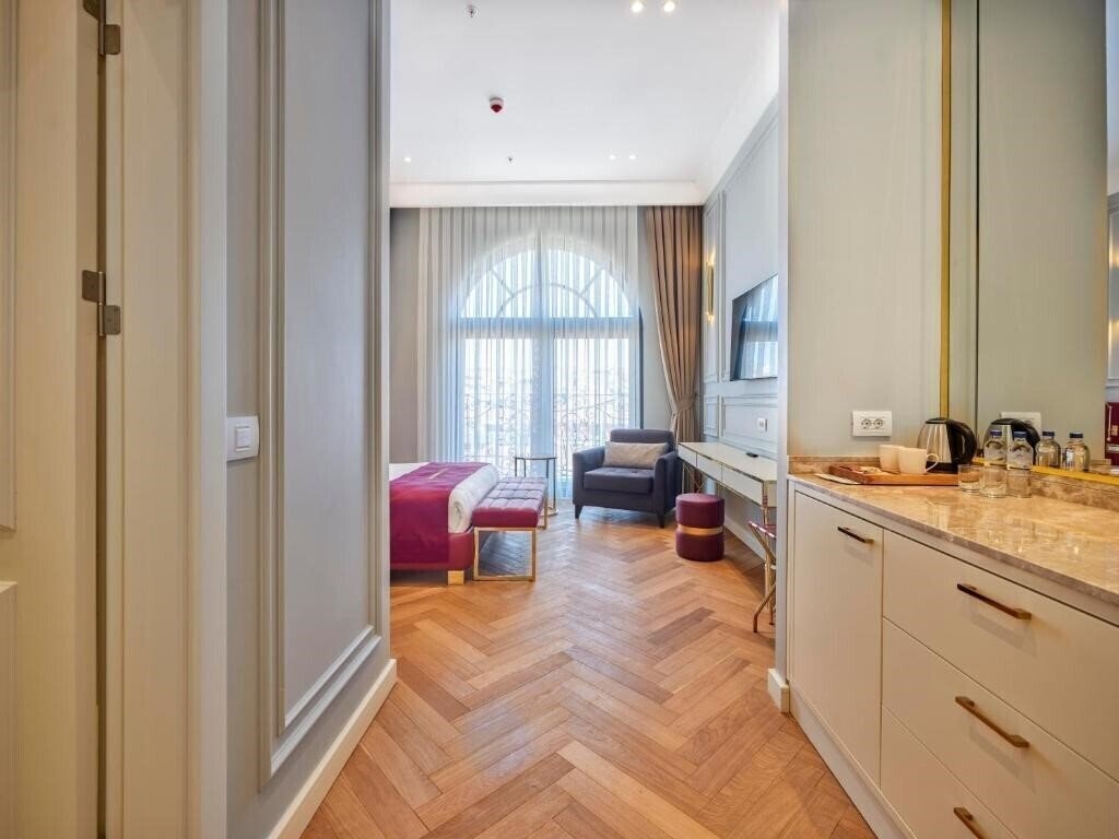 Зображення New Inn Hotel Old Town Special 3*