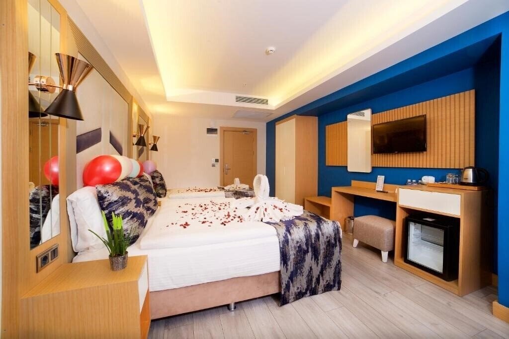 Фото Downtown Sirkeci Hotel 3*