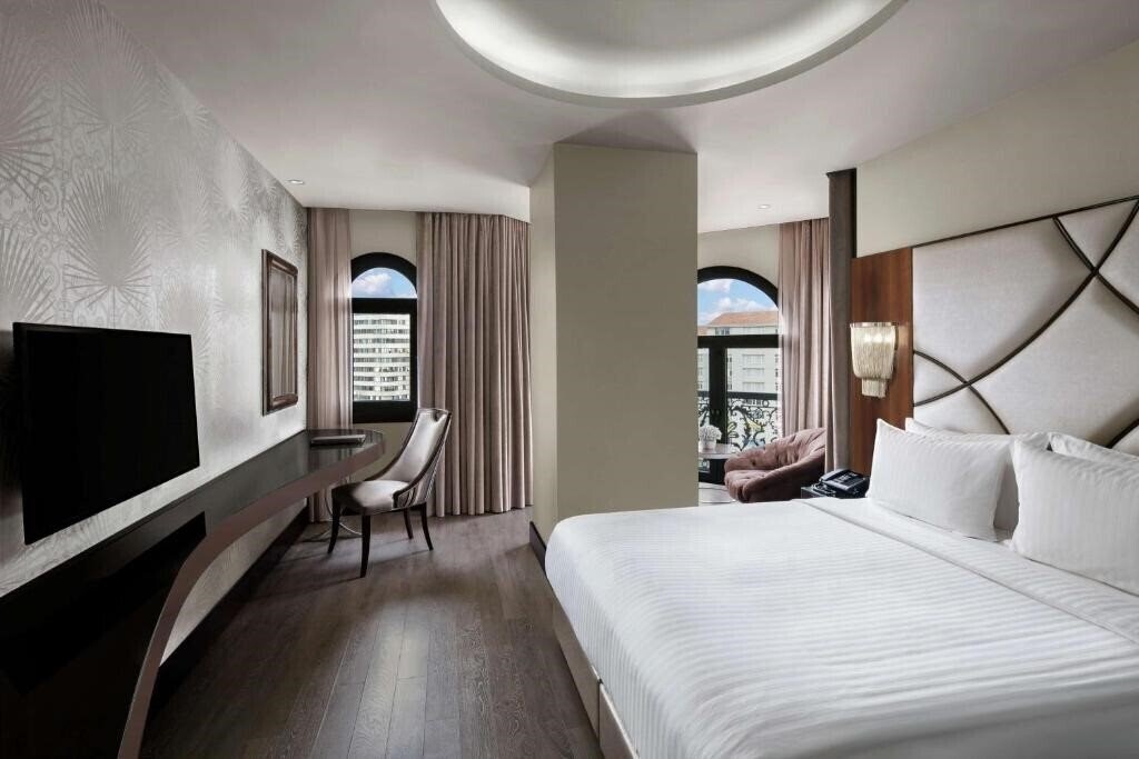 Фотография DoubleTree by Hilton Istanbul Gayrettepe (ex. DoubleTree by Hilton Istanbul Esentepe, Biz Cevahir Hotel Istanbul) 5*