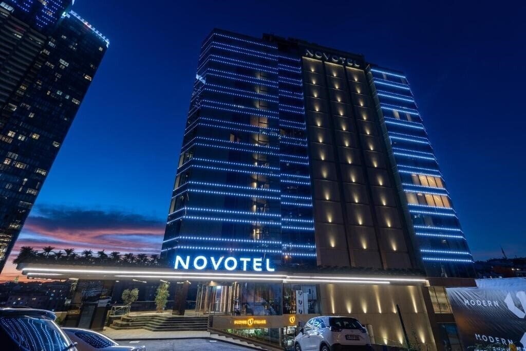 Отель Novotel Istanbul Bomonti 5*