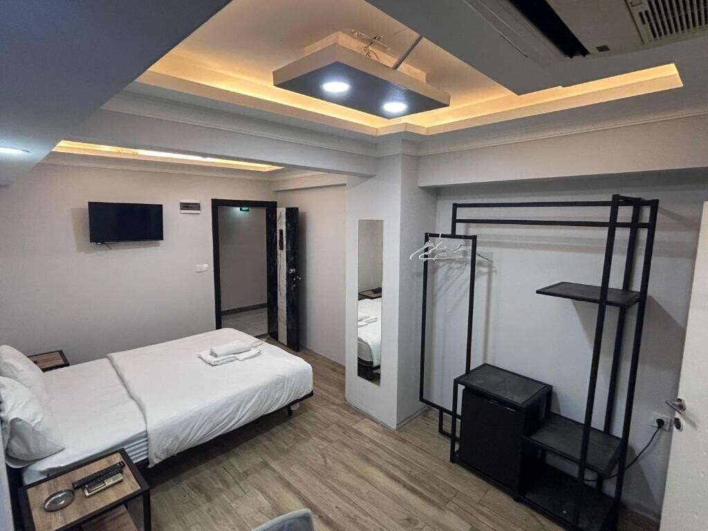 Отель Big Life Suit Hotel 4*