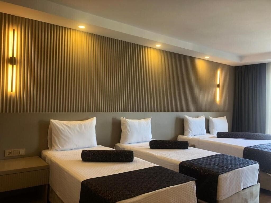 Фотография Grand Iska Hotel 4*