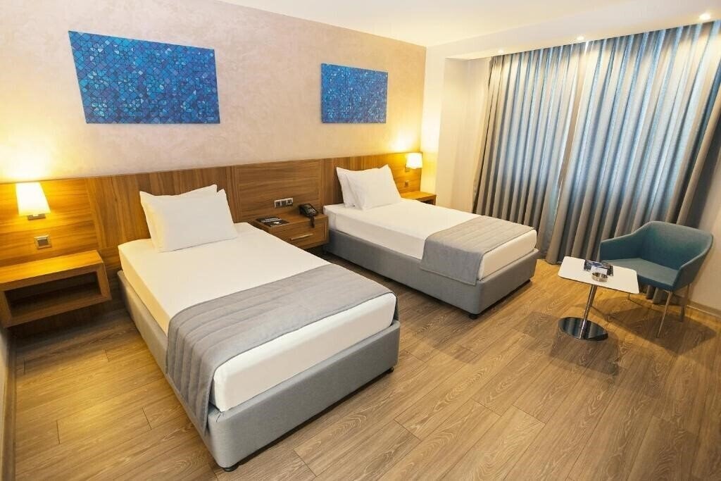 Фотографія Fesa Business Hotel 4*