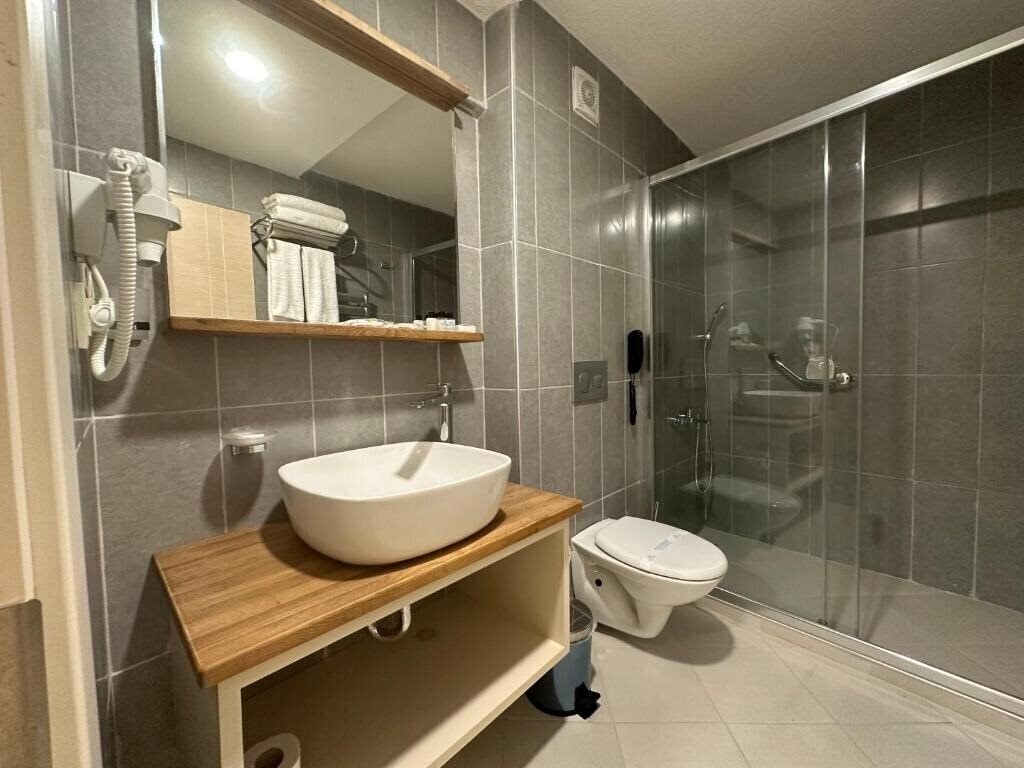 Зображення Roys Hotel & Suites 4*