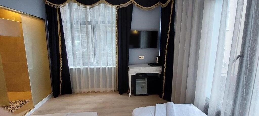 Фотография Boss To Hotel Taksim (ex. Bosstohotel, As Hotel Beyoglu, As Hotel Taksim, As Hotel Old City Taksim) 3*