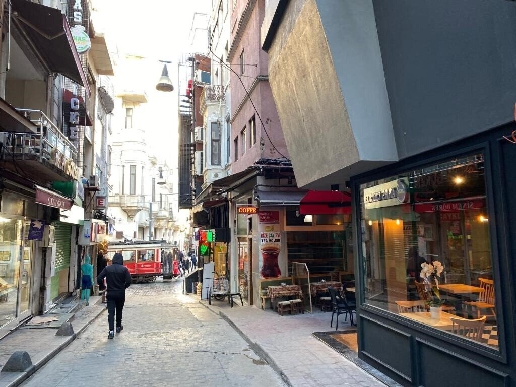 Фото Li Hotel Pera 4*