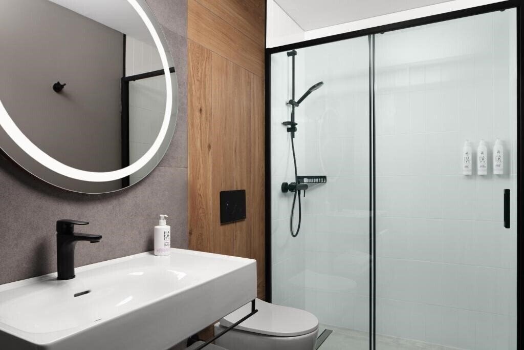 Фотография Moxy Istanbul Taksim 4*