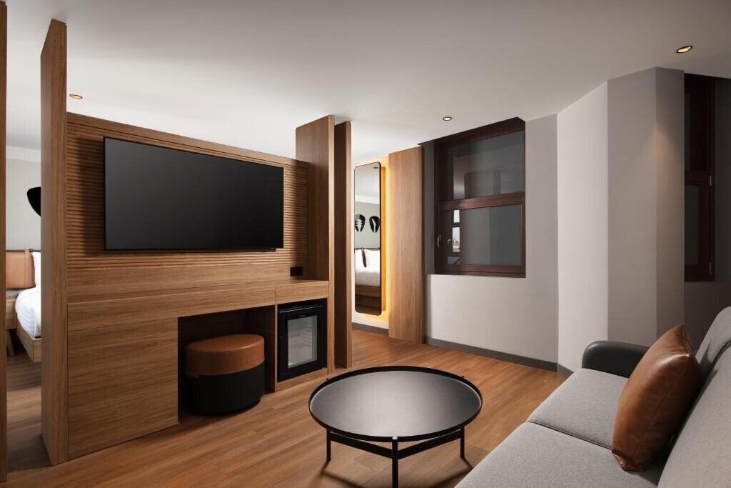 Картинка Moxy Istanbul Taksim 4*