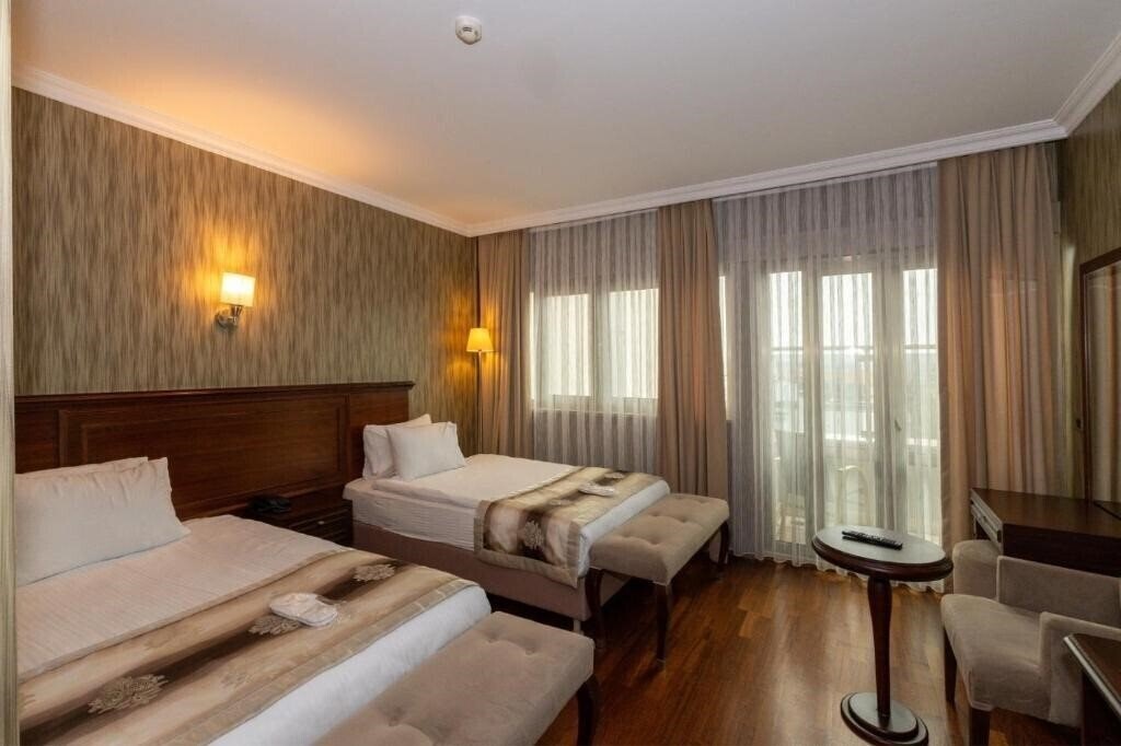 Фото Crestium Taksim Prive & SPA Hotel 4*