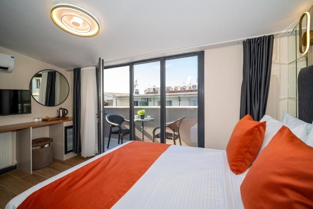 Отель Robin Hotel Istanbul 3*