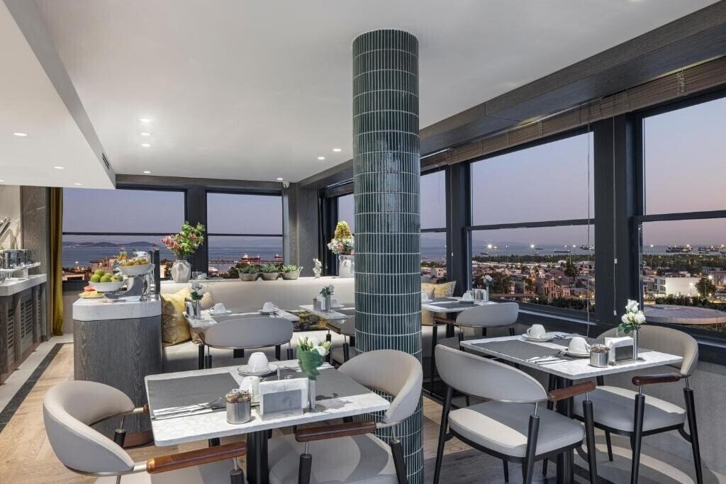 Картинка Lunet Old City Hotel 3*