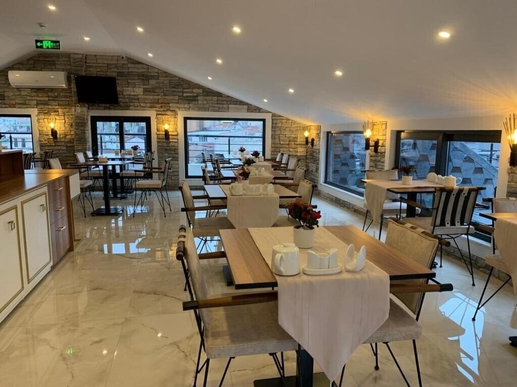 Картинка Mr. Beyaz Boutique Hotel 2*