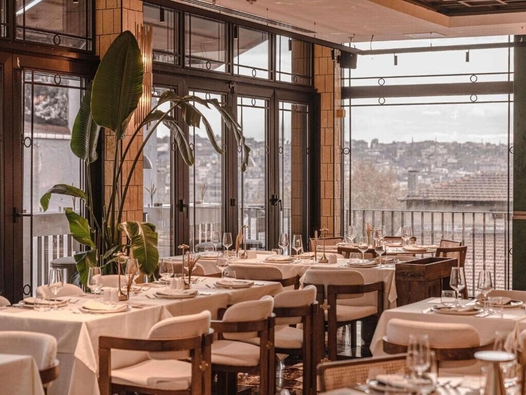 Фото The Galata Istanbul Hotel MGallery	 4*