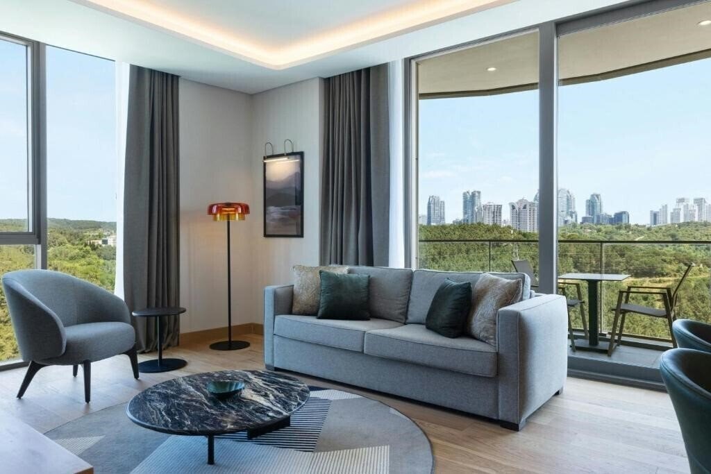 Фото Marriott Executive Apartments Istanbul Investvadi 5*