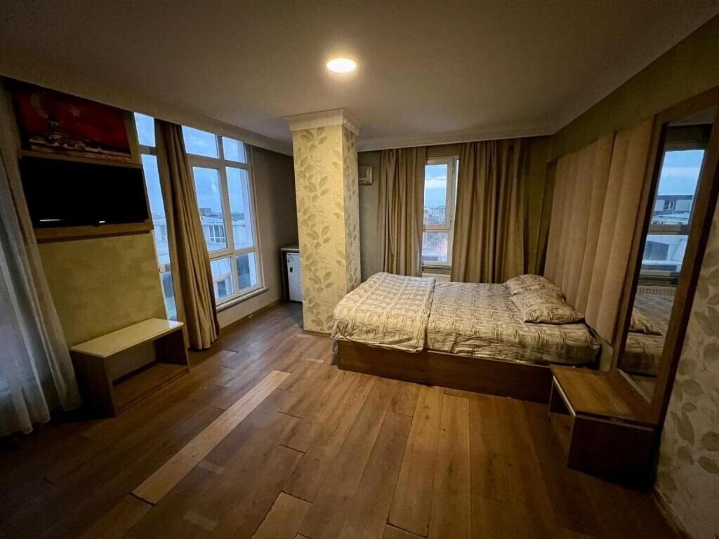 Фотография Camellia Suit Hotel 3*