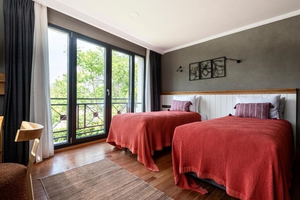 Отель Petrion Hotel 2*