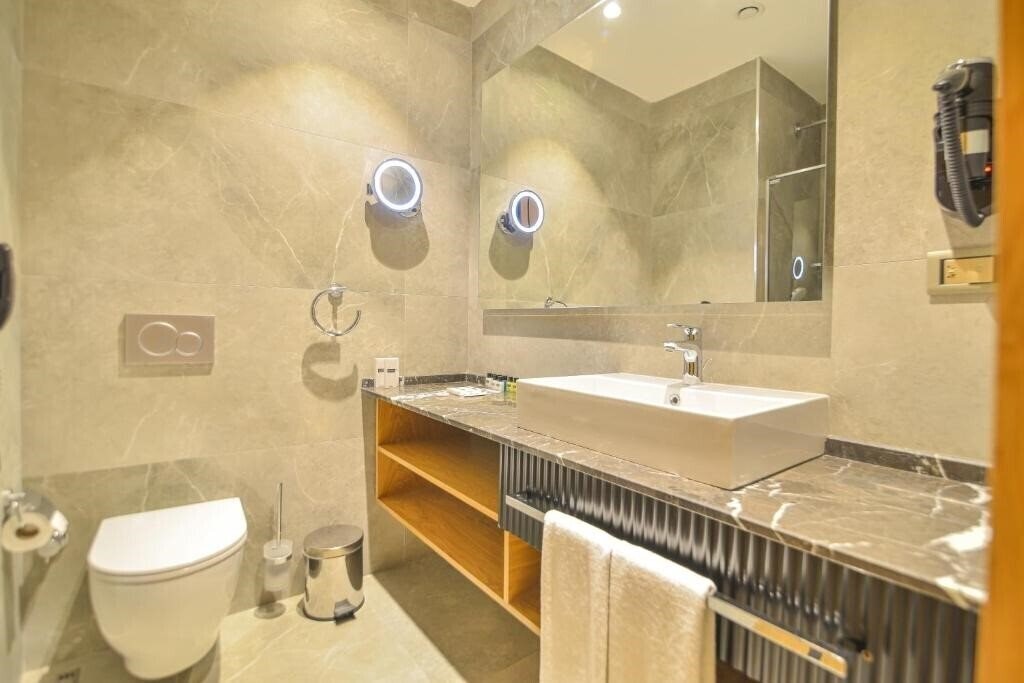 Фотографія Serenity Comfort Hotel 3*
