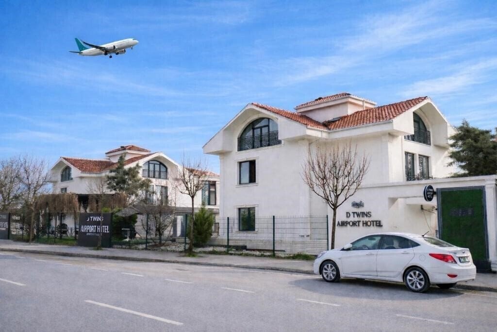 Фото D Twins Airport Hotel 4*