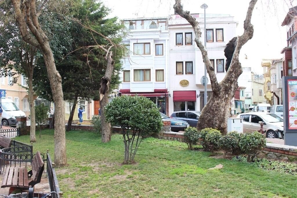 Отель Sultans Hotel 3*