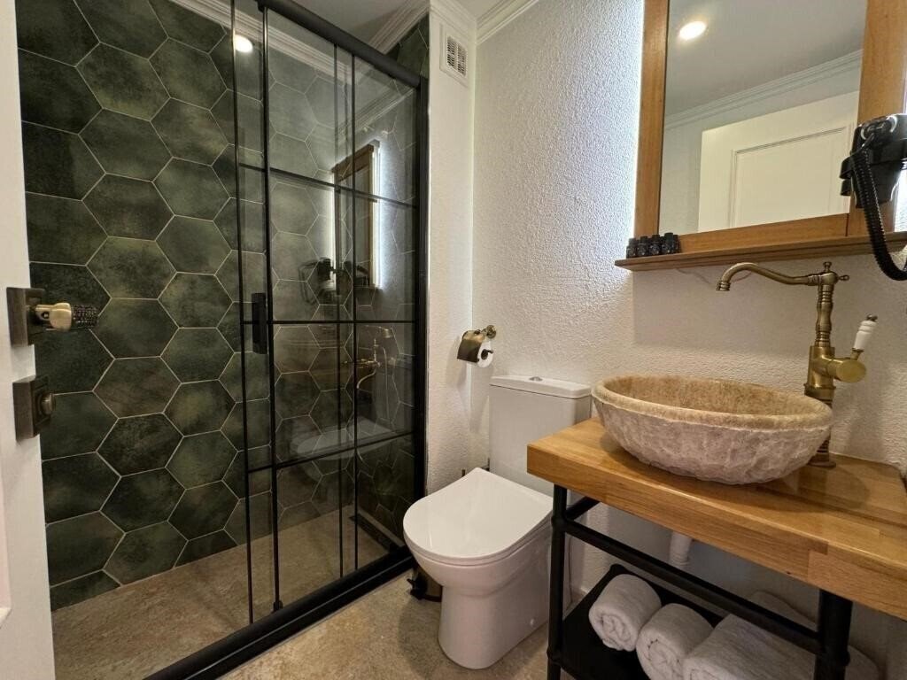 Картинка Abelia Mansion Hotel 4*