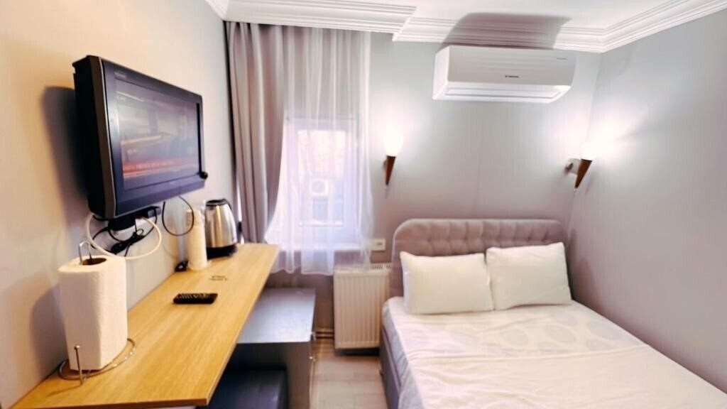 Фото Taksim Centre Hotel (ex. Hub Inn Pera) 3*