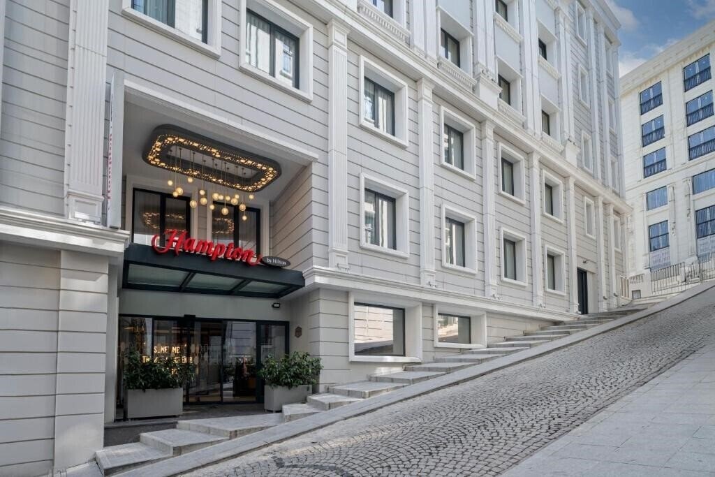 Картинка Hampton by Hilton Istanbul Sirkeci 3*