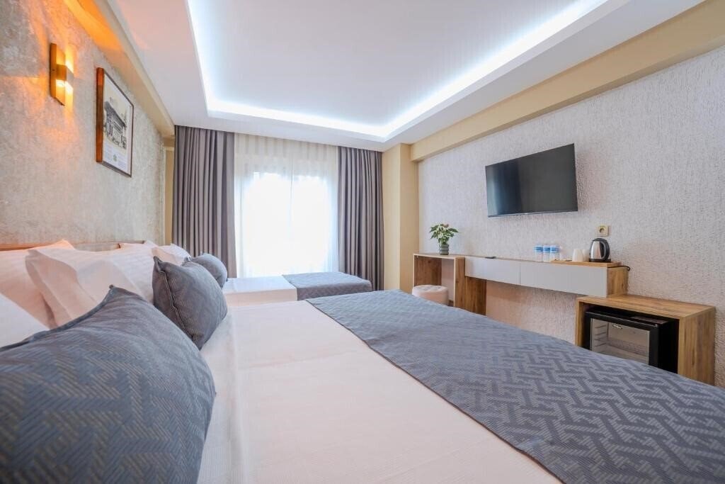 Фото Ozer Palace Hotel 4*
